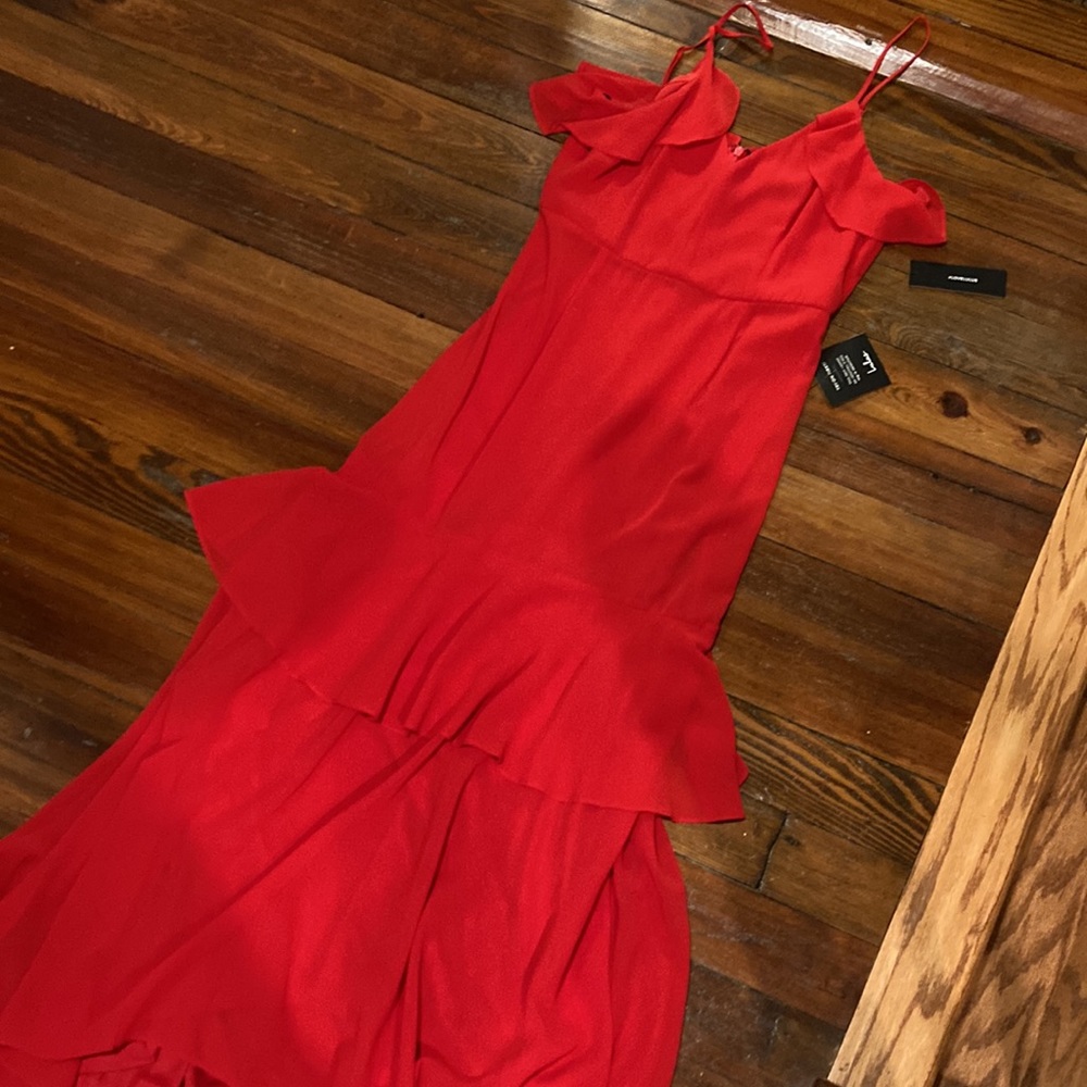 Lulu’s Ruffled High-Low Hem Maxi Dress - Picture 4 of 8